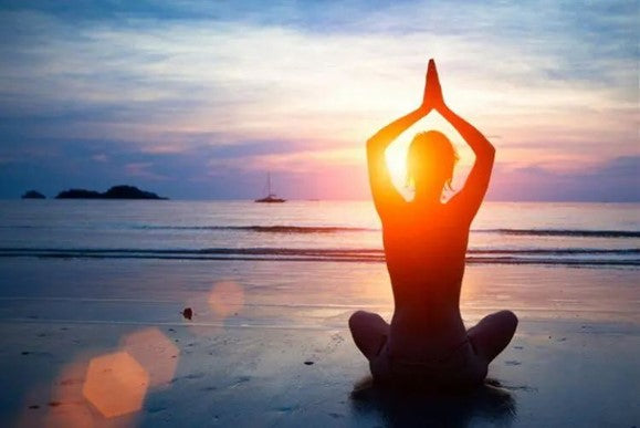 Why do you need to wear professional yoga clothes when practicing yoga